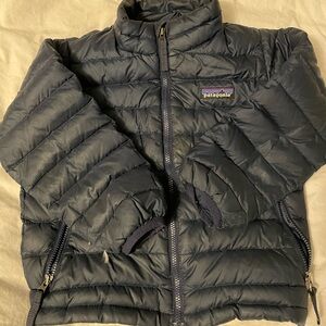 Patagonia navy blue down sweater size 3t